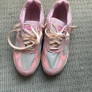 Men’s pink new balance 993 size 11.5